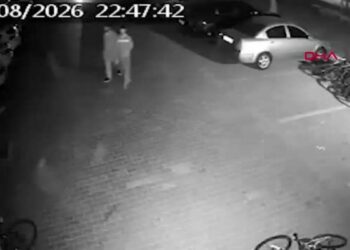 Ateşledikleri havai fişekler patladı: 3 yaralı