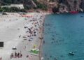 Antalya’da termometreler 40 dereceyi gösterdi, kent merkezi boş kaldı