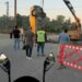 Arnavutköy'de taksi İSKİ ekiplerince açılan çukura düştü