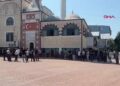 Denizde ölü bulunan 3 kardeş toprağa verildi