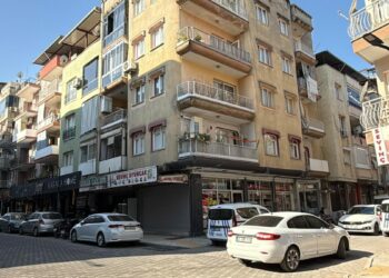 Eşini boğmaya çalıştığı ileri sürülen koca tutuklandı
