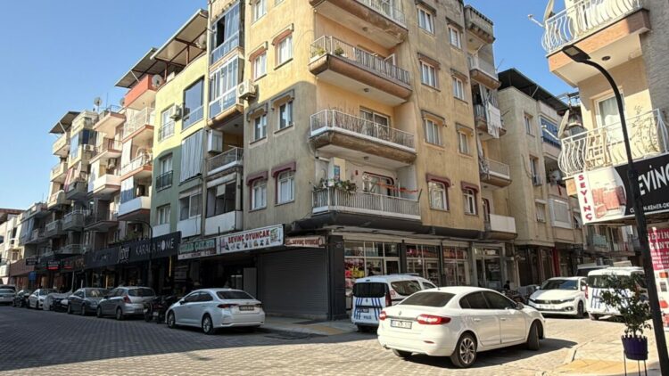 Eşini boğmaya çalıştığı ileri sürülen koca tutuklandı