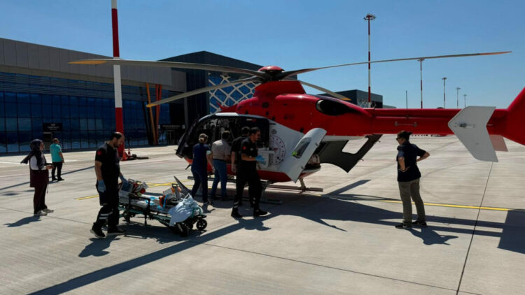 Ambulans helikopter, 4 aylık bebek için havalandı