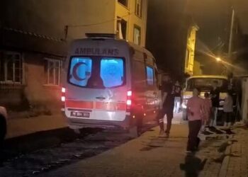 Bursa'da silahlı kavgada baba ve 4 yaşındaki oğlu yaralandı