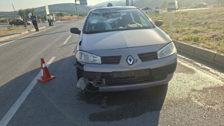 Otomobille çarpışan elektrikli bisikletin sürücüsü öldü