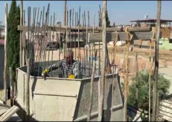 42 yıllık usta, ‘Kibar Feyzo’ filmindeki minareyi yapan babasının izinden gidiyor