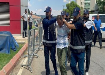 Milletvekilini bıçaklayan Keleş, Yeni Parti'den ihraç edildi
