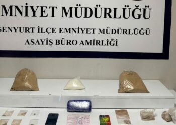 Esenyurt'ta 'zula' evine operasyon: 7 kilo 470 gram uyuşturucu ele geçirildi