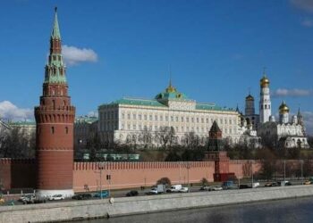 Kremlin: İngiltere, Ukrayna krizinin barış sürecini engellemek için düzenli adımlar atıyor