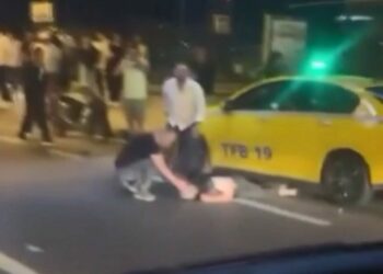 Bakırköy’de aynı noktada peş peşe iki ayrı motosiklet kazası; 1'i ağır 3 yaralı