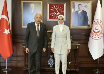 Bakan Göktaş, Yenimahalle Belediye Başkanı Yaşar'ı kabul etti
