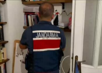 İstanbul'da yasa dışı bahis gelirlerini aklayanlara operasyon: 13 gözaltı