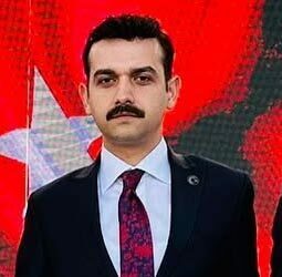 Dün görevine başlayan Sultandağı Kaymakamı ile savcı eşi kazada yaralandı
