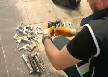 2 ilde silah kaçakçılığı operasyonu; 13 gözaltı