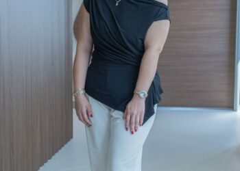 Hemşire Burcu, 9 ayda 42 kilo verip 72 kiloya düştü