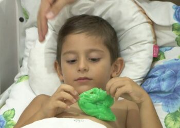 Arnavutköy'de 4 yaşındaki Ediz devrilen futbol kalesinin altında kaldı: Çocuğum sürüklenerek getirildi
