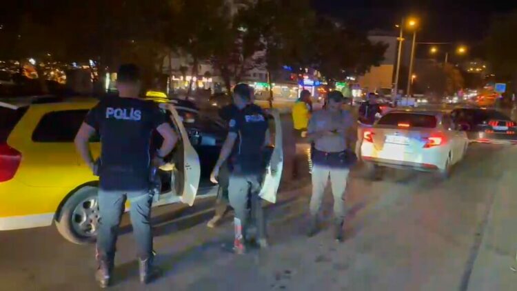 Bursa’da yapılan denetimlerde aranan 9 kişi yakalandı