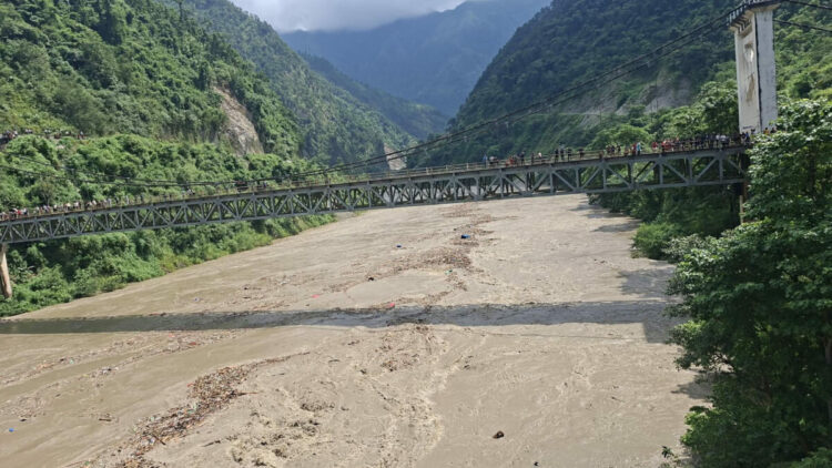 Nepal'deki selde can kaybı 289'a yükseldi