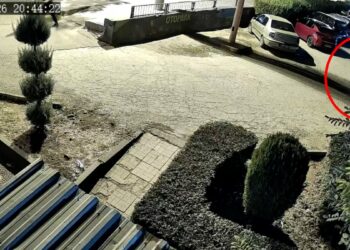 Eşini öldürdükten sonra çocuğunu alıp kaçan şüpheli adliyede
