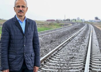 153 yıllık demir yolu güzergahında leylekler için özel önlemler