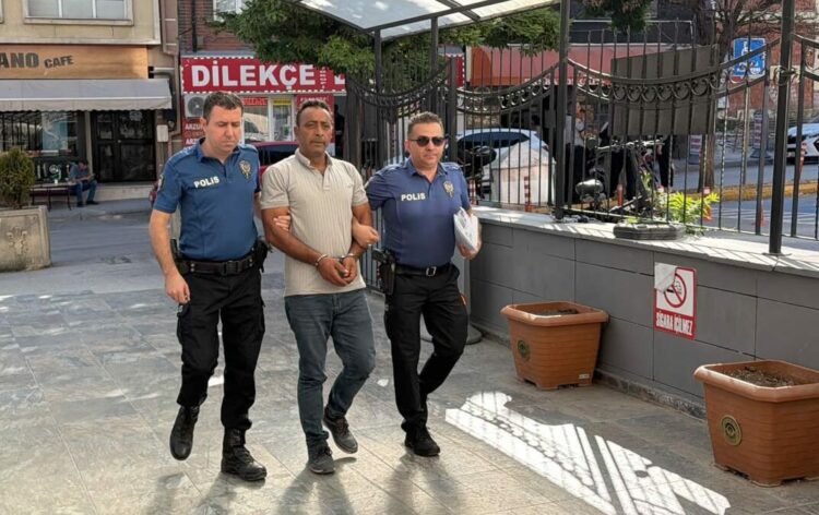 Seyyar satıcıyı bıçaklayan şüpheli tutuklandı