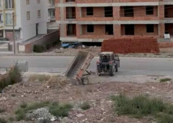 Arsaya döktüğü atıklar kendisine temizlettirilip para cezası uygulandı