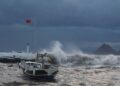 Bodrum’da feribot seferlerine fırtına engeli