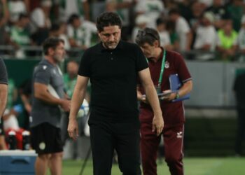 Trabzonspor, Fatih Tekke'nin istifasını kabul etmedi