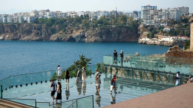 2 bin yıllık Hıdırlık Kulesi, turistlerin yeni gözdesi