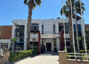 Seferihisar Belediyesi soruşturmasında 2 şüpheliye gözaltı