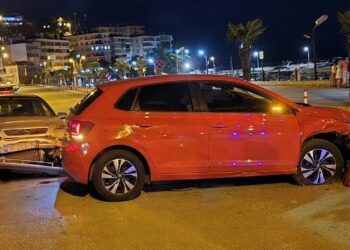Bursa'da iki otomobil çarpıştı: 4 yaralı