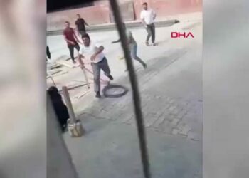 Şanlıurfa’da husumetli ailelerin kavgası kamerada: 6 yaralı
