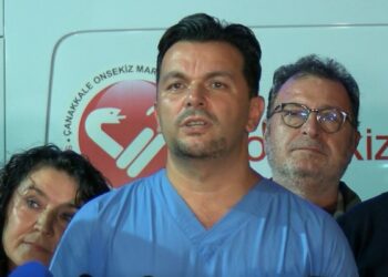 Çanakkale'de rahatsızlanan Cem Yılmaz anjiyoya alındı