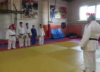 Down sendromlu Zeynep Sude, kendini korumak için başladığı judoda dünya şampiyonu oldu