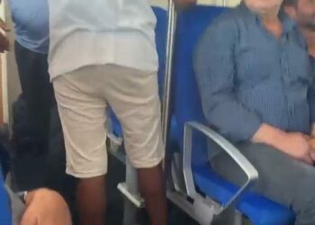 Girne açıklarında alabora olan geminin batmadan önceki görüntüleri ortaya çıktı; kurtulan yolcu konuştu - 4 / Geniş haber