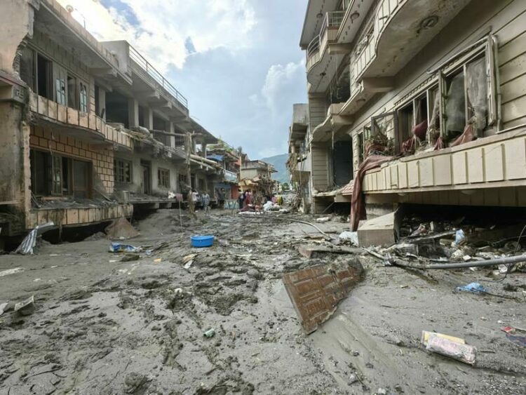 Nepal'deki selde hayatını kaybedenlerin sayısı 794'e yükseldi