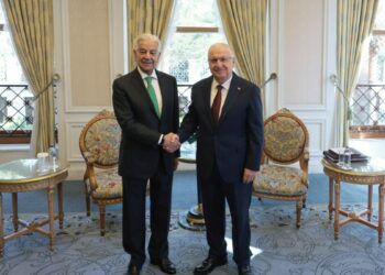 Bakan Güler, Pakistan Savunma Bakanı Khawaja Muhammad Asif ile görüştü
