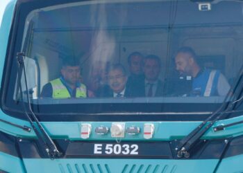 Vali Yılmaz, Eskişehir 5000'nin test sürüşüne katıldı