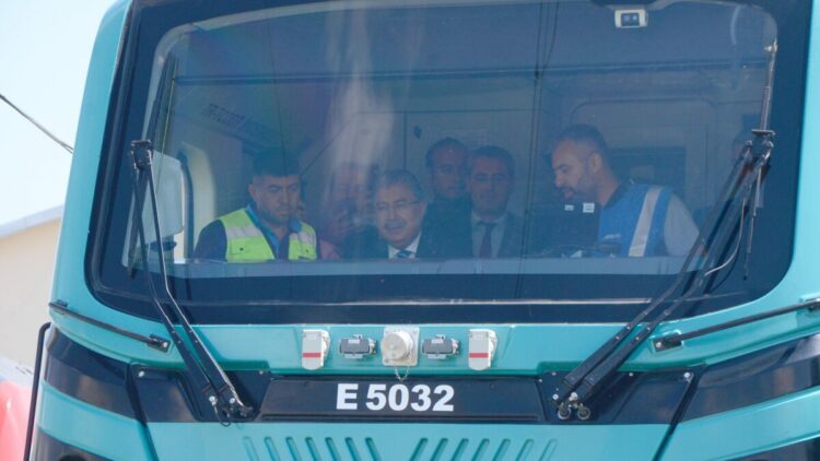 Vali Yılmaz, Eskişehir 5000'nin test sürüşüne katıldı