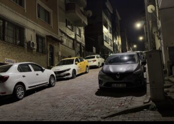 Kağıthane’de sokakta gördüğü eski sevgilisi ile erkek arkadaşını silahla vurdu: 2 ağır yaralı