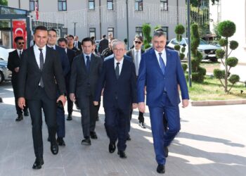 Bakan Çiftçi'den Türk İdareciler Derneği'ne ziyaret