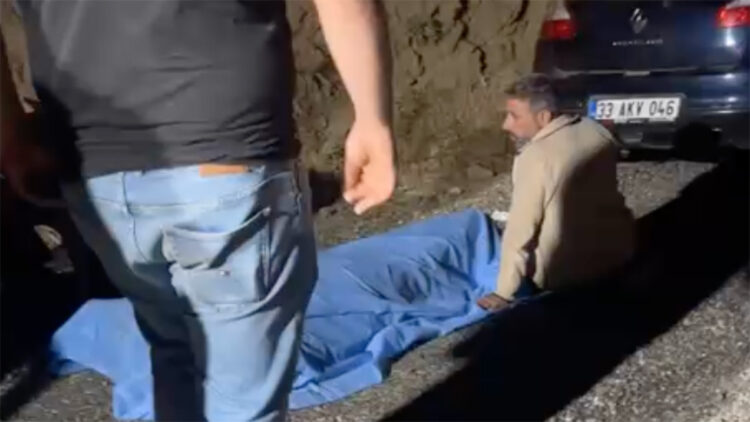 Düğün dönüşü uçuruma yuvarlanan araçta ölen 4 kişi toprağa verildi