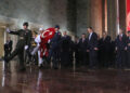 104 yıl sonra aynı gurur, aynı minnet! Devlet erkanı Ata'nın huzurunda