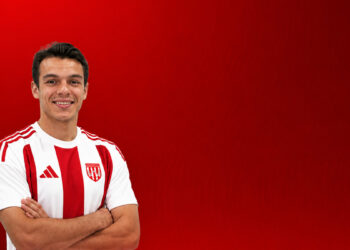 Ayvalıkgücü Belediyespor, Adnan Demir'in sözleşmesini uzattı