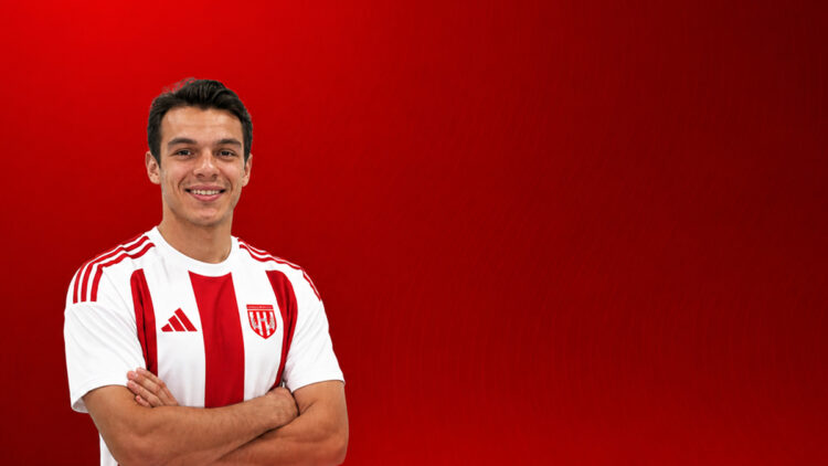 Ayvalıkgücü Belediyespor, Adnan Demir'in sözleşmesini uzattı