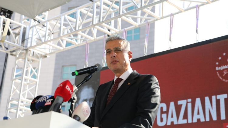 Sağlık çalışanlarına 7/24 kreş geliyor! Bakan Memişoğlu ayrıntıları açıkladı
