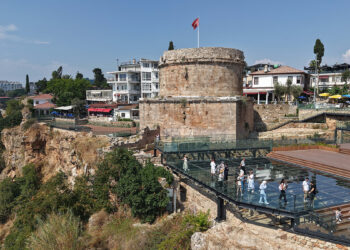 2 bin yıllık Hıdırlık Kulesi, turistlerin yeni gözdesi