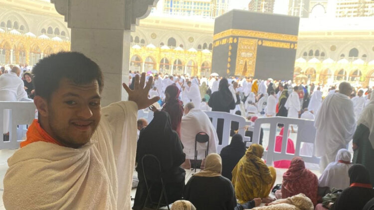 En büyük hayali Kabe'yi ziyaret etmekti, gerçek oldu