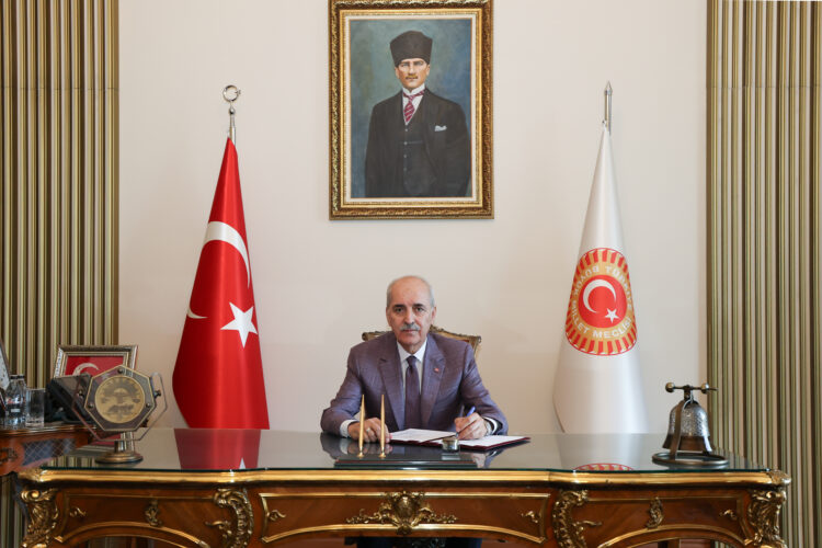 TBMM'ye tarihi teklif! Numan Kurtulmuş: Yeni dönemin kapısı aralanacak