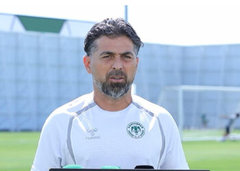 Konyaspor Teknik Direktörü Palut: "Fenerbahçe, zor bir deplasman"